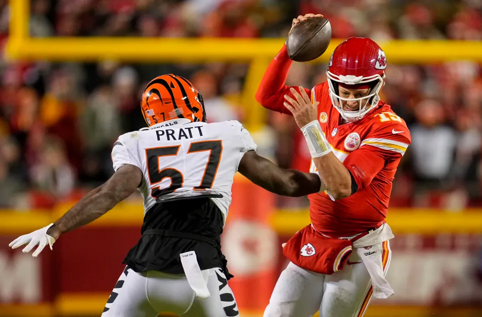 mahomes week 18 status